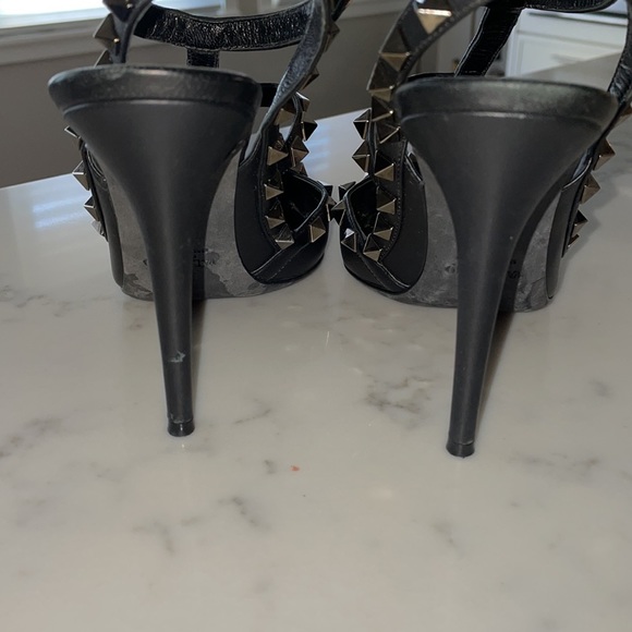 Valentino Rockstud Pumps, Black, 38 - Picture 7 of 7